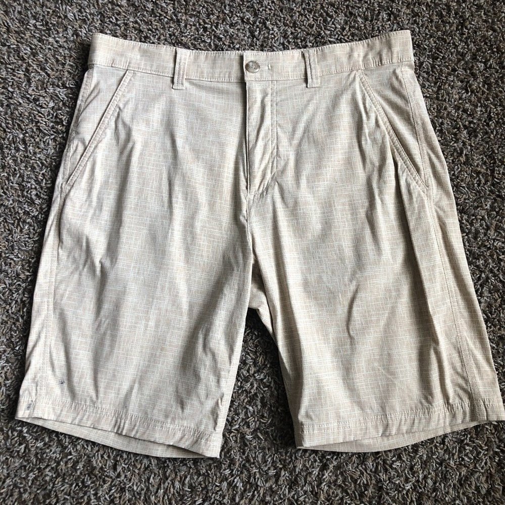 Eddie Bauer Shorts Mens 33 Beige Tan Chino Travex Golf Casual Golfer Stretch Men